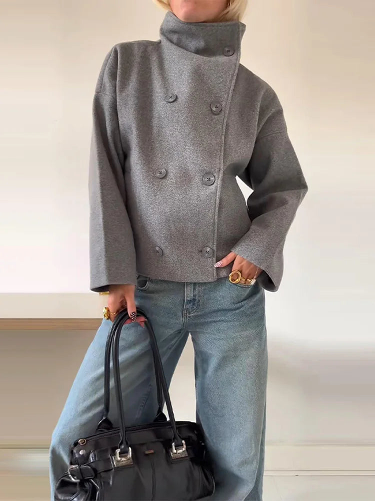 Płaszcz z możliwością stosowania z wyższym kołnierzem – ponadczasowa elegancja - ModaEkspert.pl